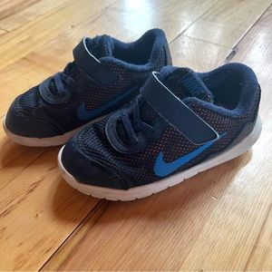 Nike Velcro sneakers 10